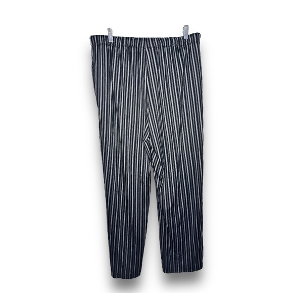 Night Zone Women’s Striped Pants - Size Large - Picture 3 of 3